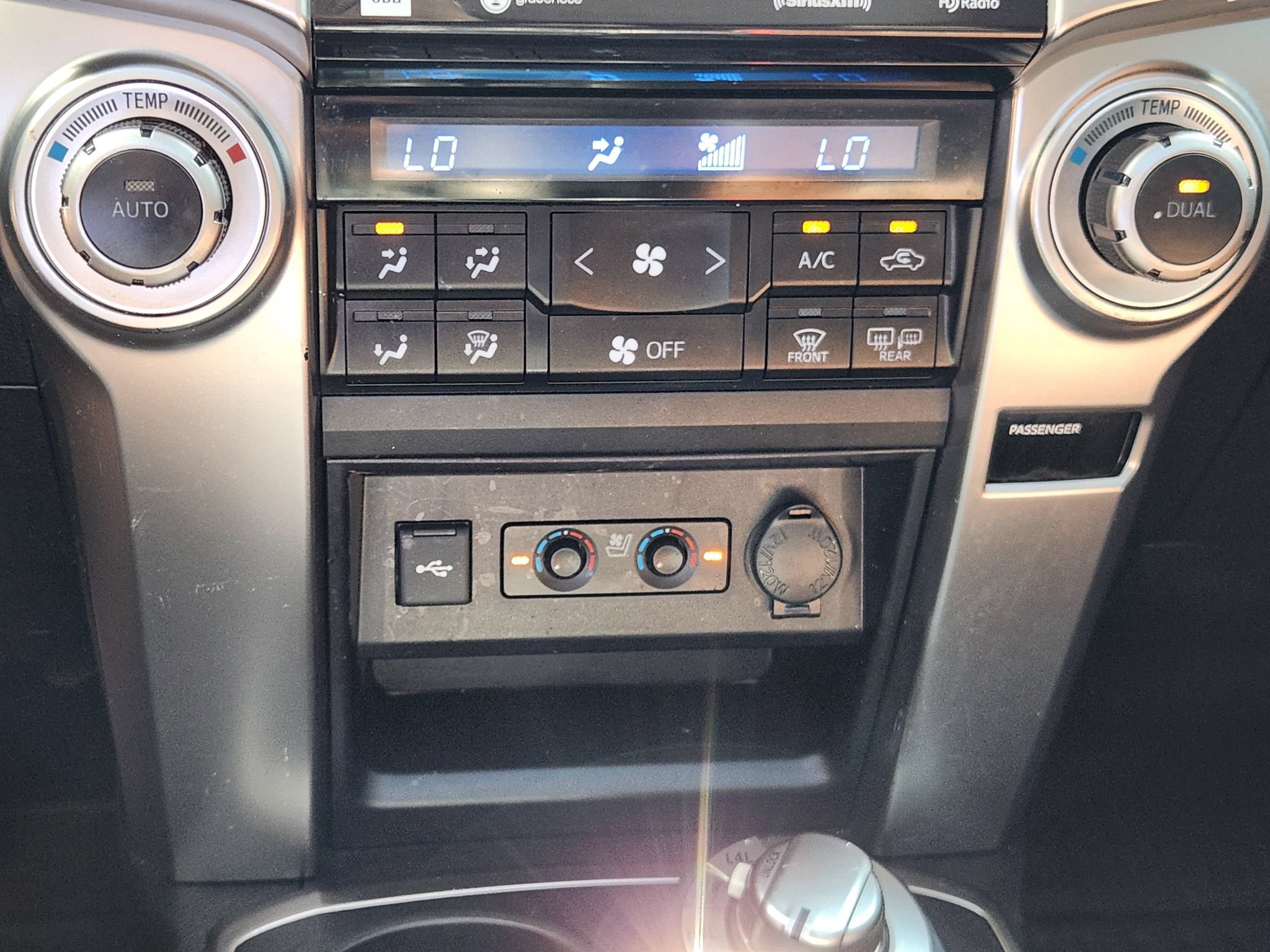 Used 2023 Toyota 4Runner Limited AWD/4WD image 28