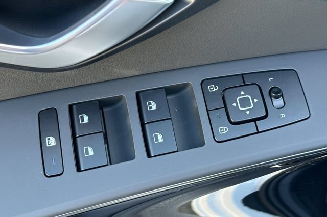 New 2026 Kia Niro Wind FWD image 13