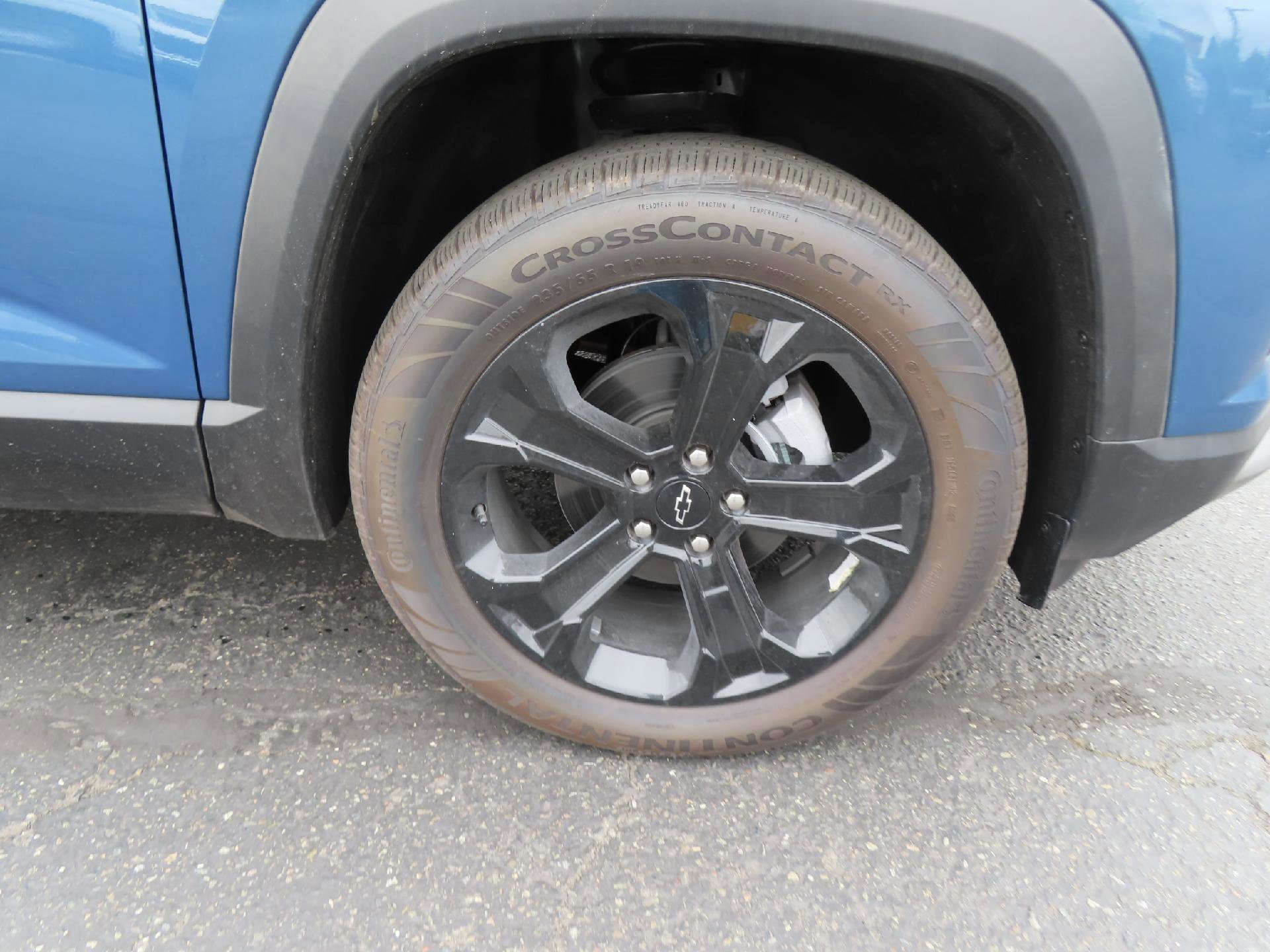 New 2025 Chevrolet Equinox LT w/ Convenience Package II image 9