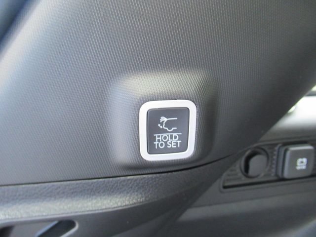 New 2026 Jeep Grand Cherokee Laredo X RWD image 31