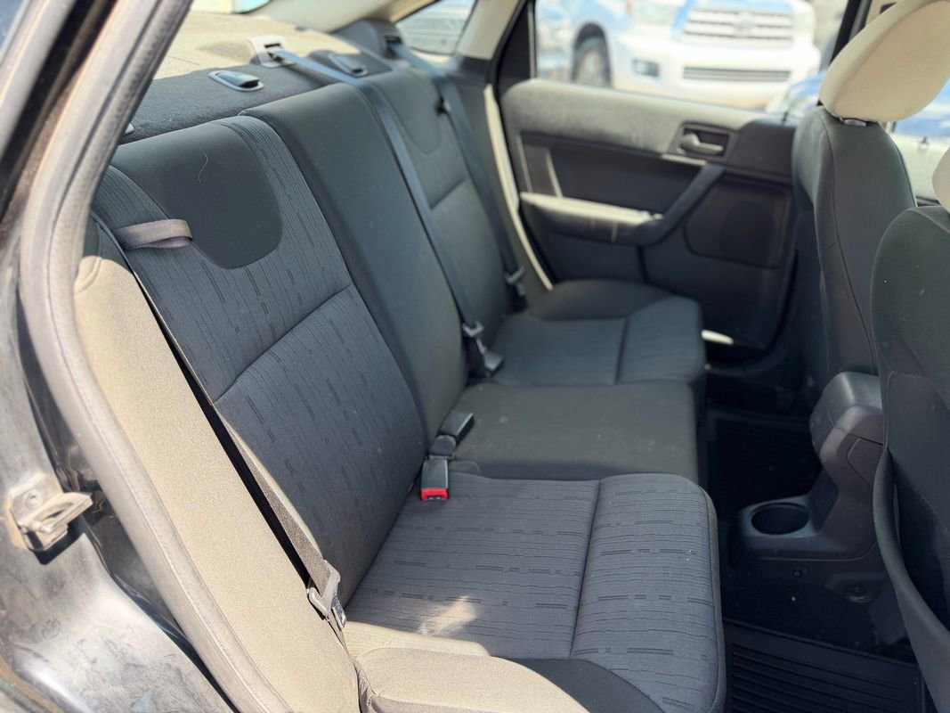 Used 2008 Ford Focus SE FWD image 7
