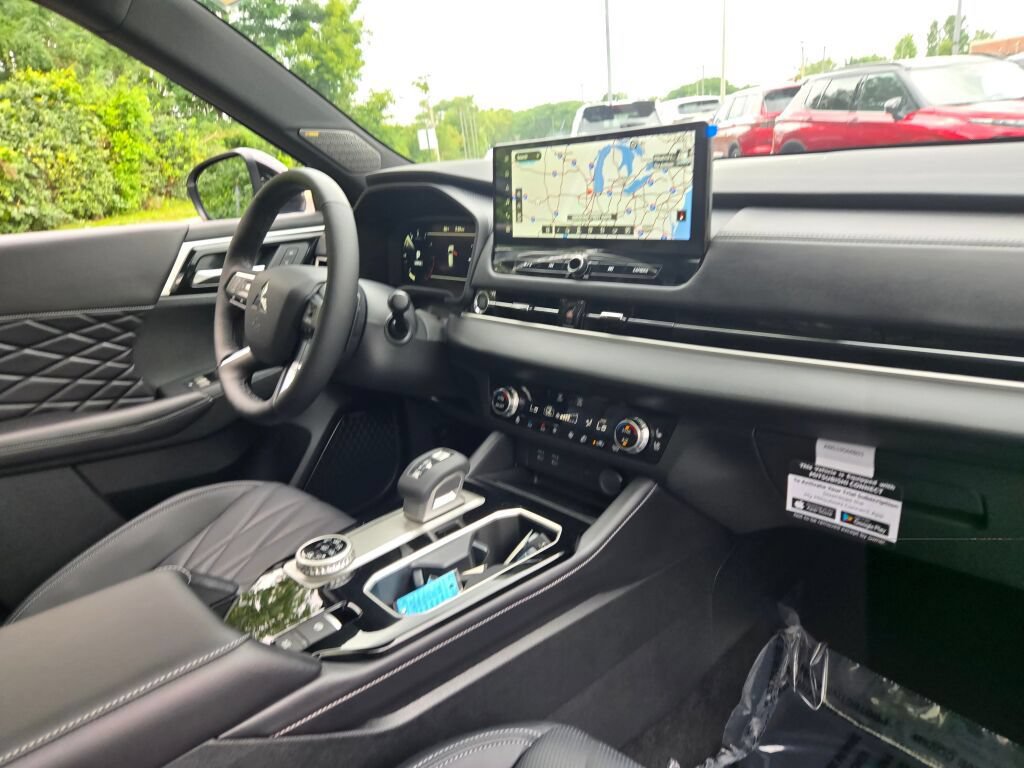 New 2026 Mitsubishi Outlander SEL Black Edition AWD/4WD image 6