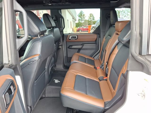 Used 2024 Ford Bronco Outer Banks w/ Sasquatch Package AWD/4WD image 8