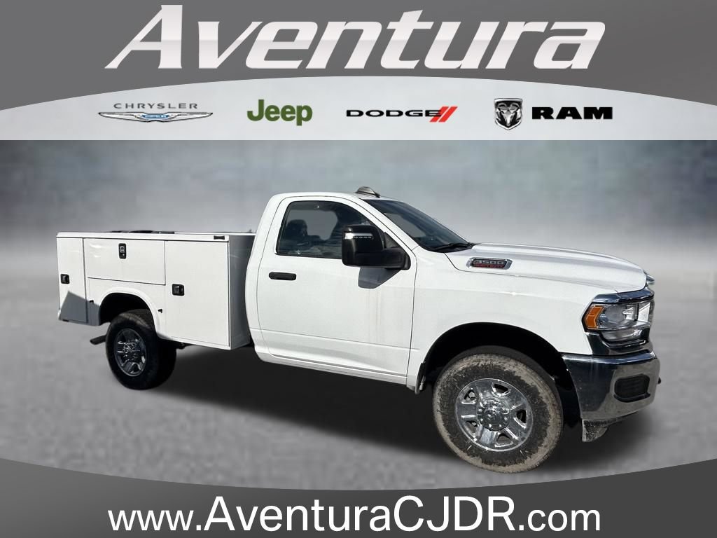 New 2024 RAM 3500 Tradesman w/ Chrome Appearance Group