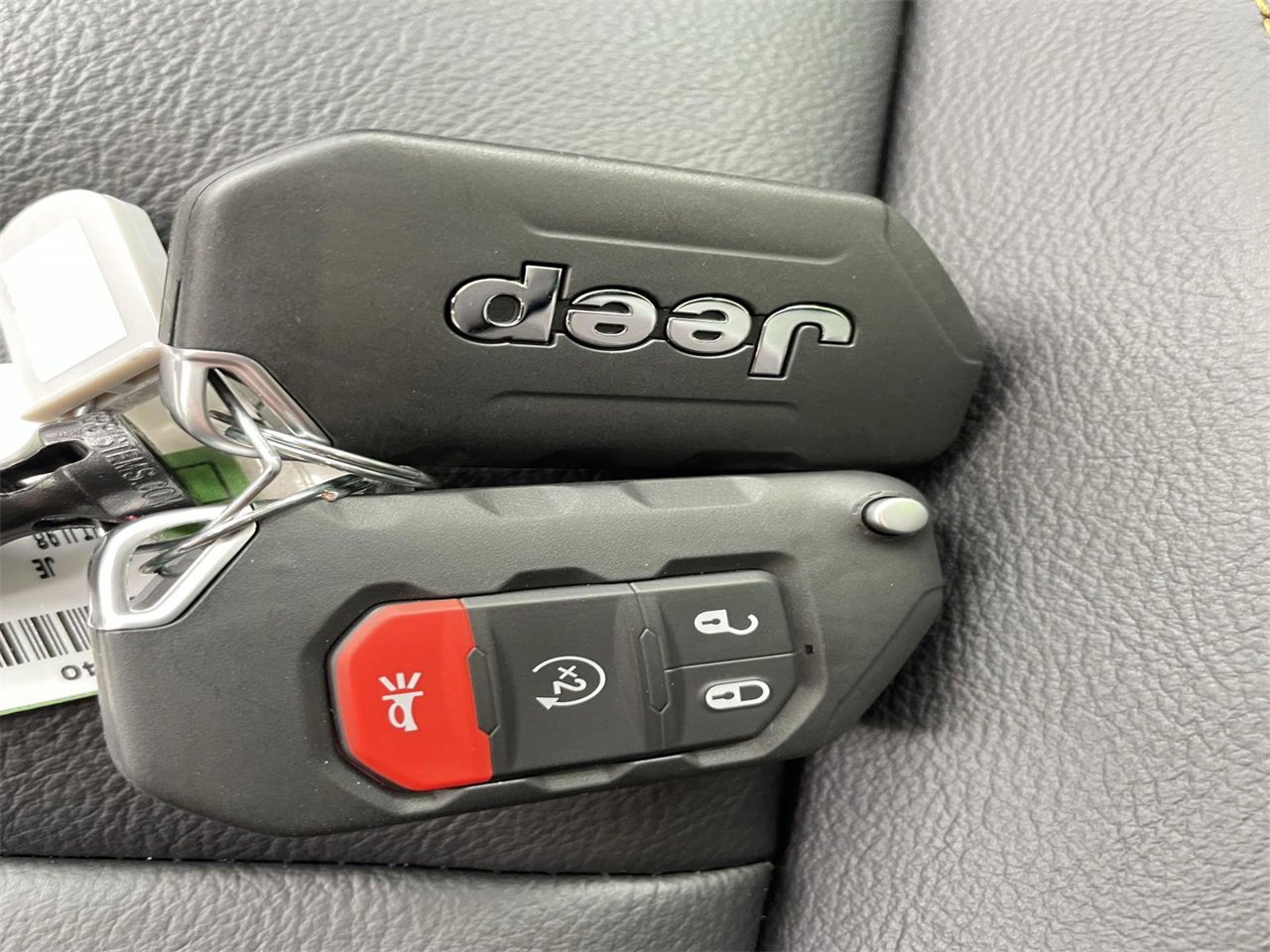 New 2025 Jeep Gladiator Sport w/ Premium Package image 36