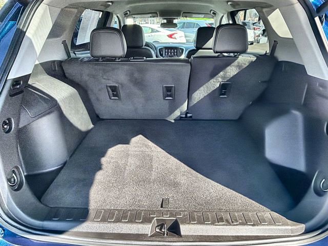 Certified 2023 GMC Terrain SLT image 24