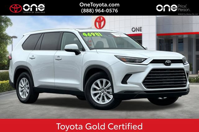 Certified 2025 Toyota Grand Highlander AWD image 1