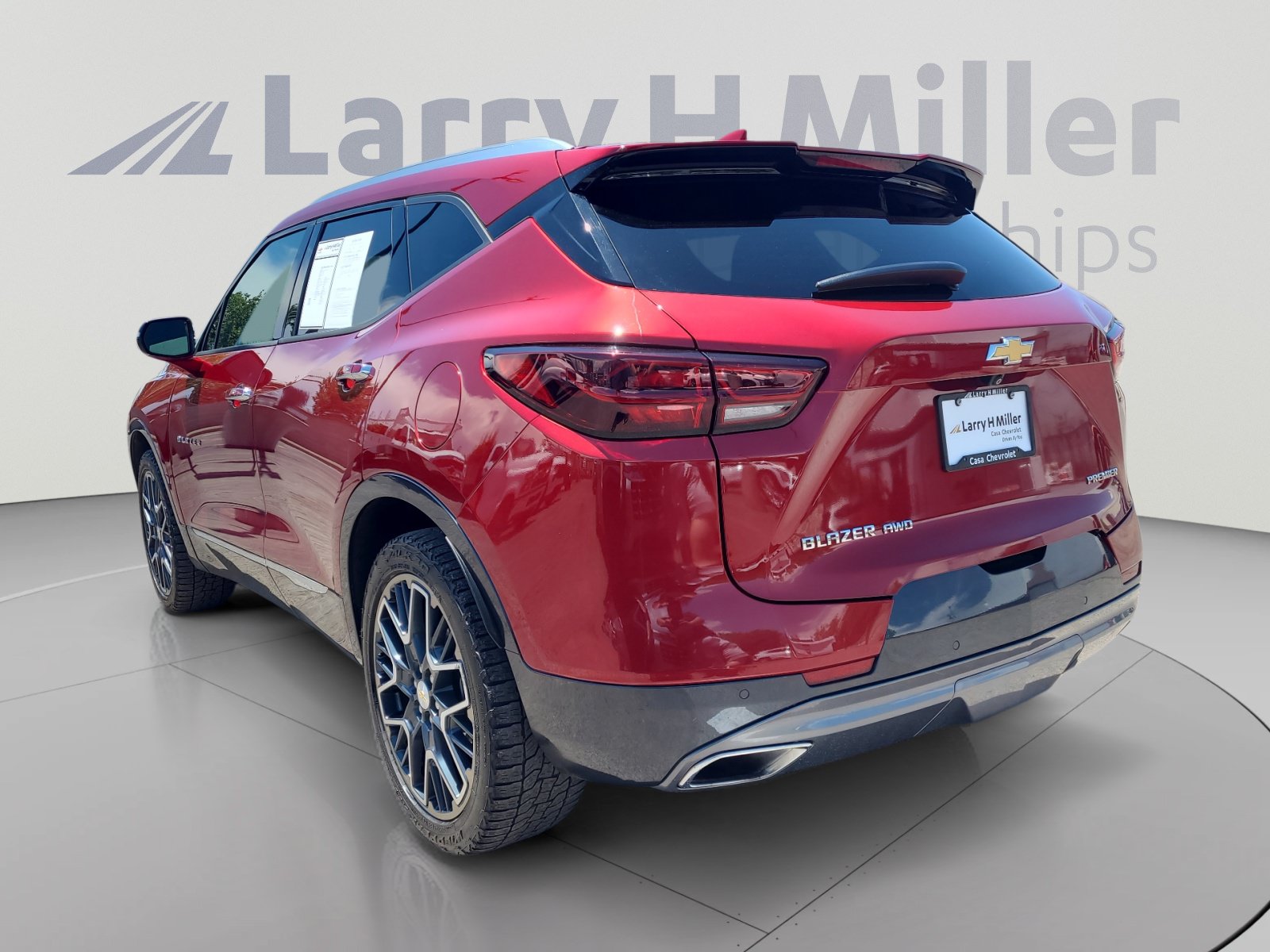Used 2023 Chevrolet Blazer Premier w/ Enhanced Convenience Package AWD/4WD image 3