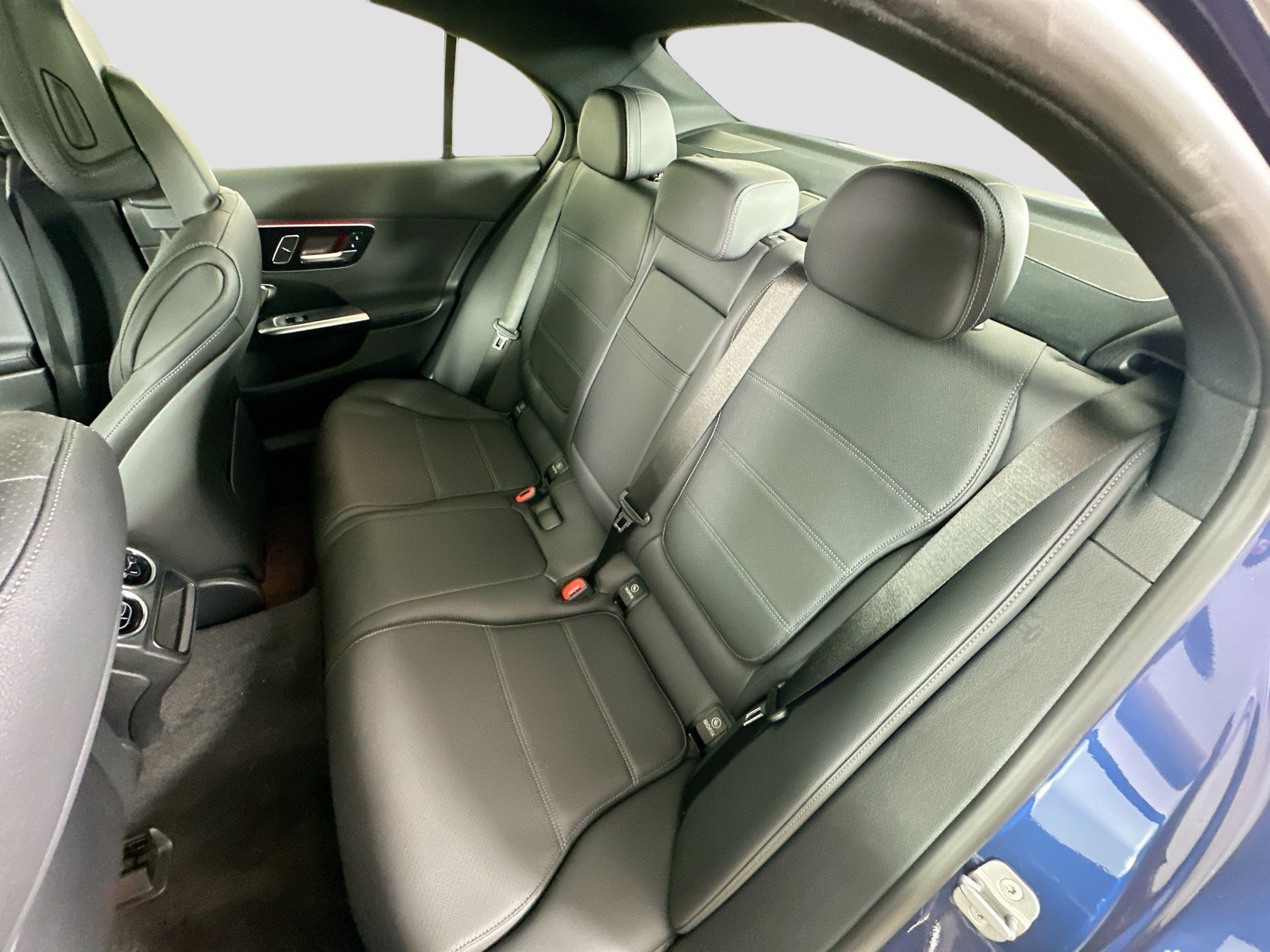 Certified 2024 Mercedes-Benz C 300 4MATIC Sedan image 31