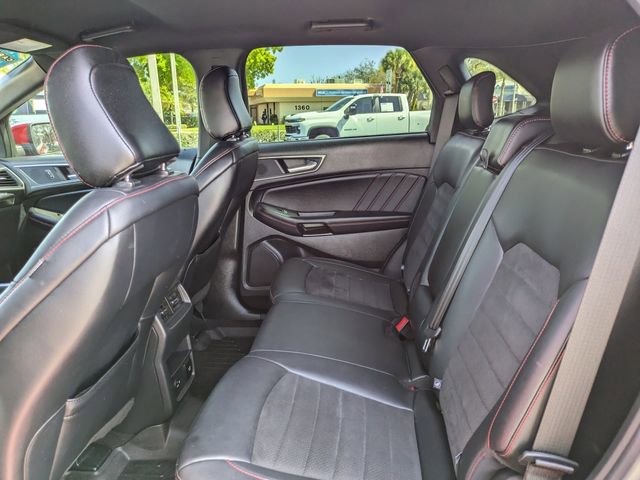 Used 2022 Ford Edge ST-Line image 14