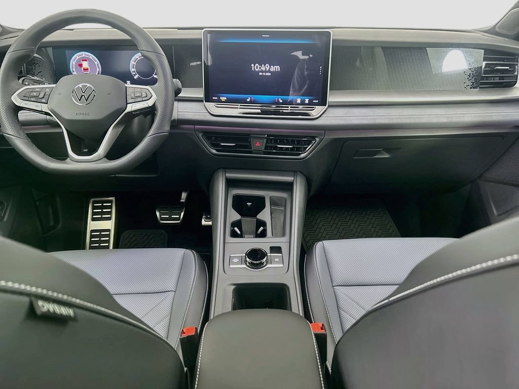 New 2026 Volkswagen Tiguan SE R-Line FWD image 13