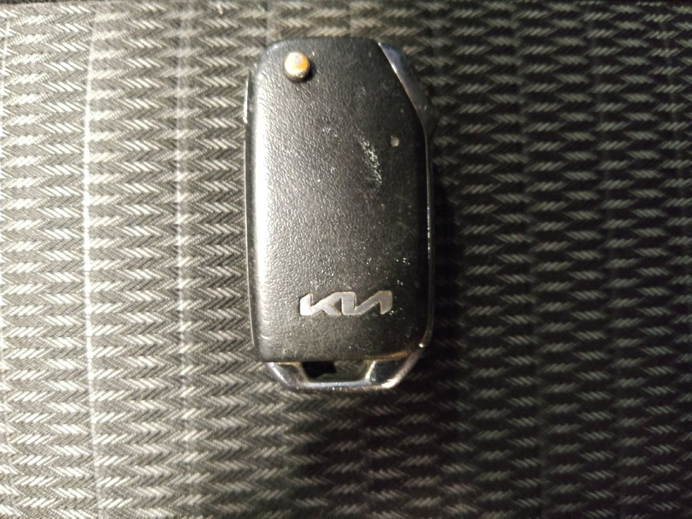 Used 2023 Kia Sorento LX FWD image 32