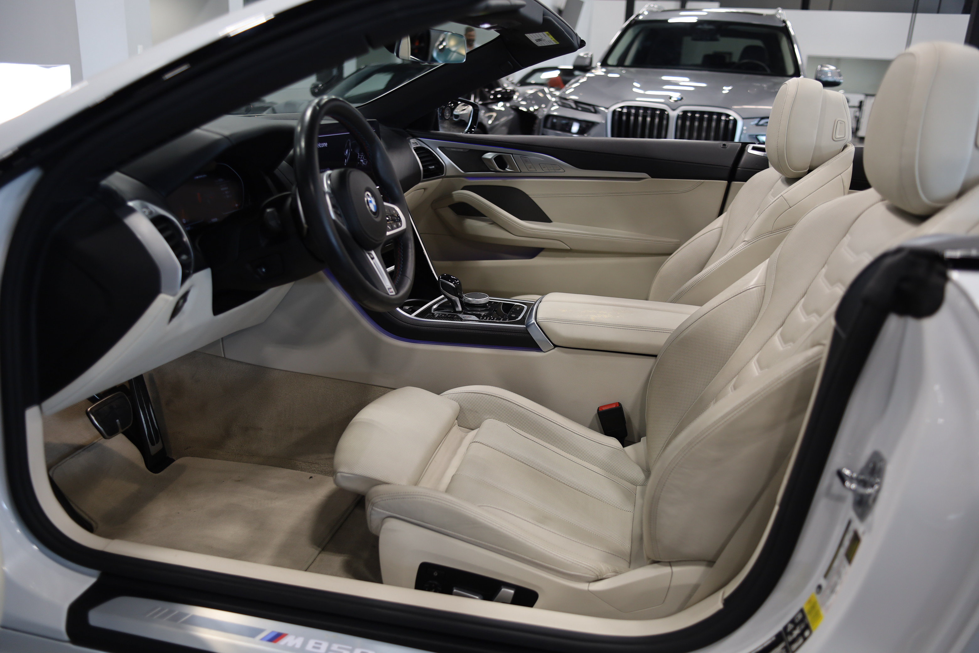 Used 2023 BMW M850i xDrive Convertible w/ M Carbon Exterior Package AWD/4WD image 19
