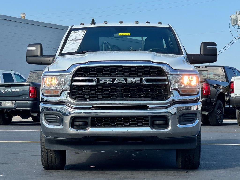 Used 2024 RAM 3500 Tradesman AWD/4WD image 2