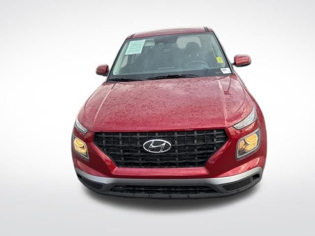 Used 2026 Hyundai Venue SE image 3