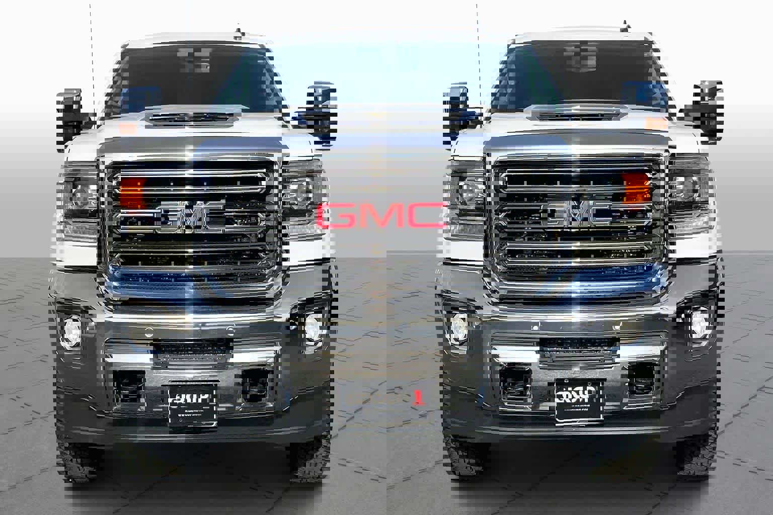 Used 2018 GMC Sierra 3500 SLT w/ Duramax Plus Package image 4