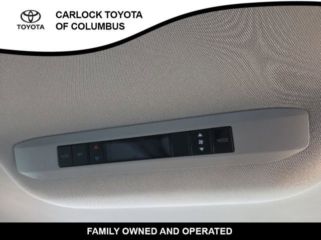 Used 2025 Toyota Sienna LE FWD image 20