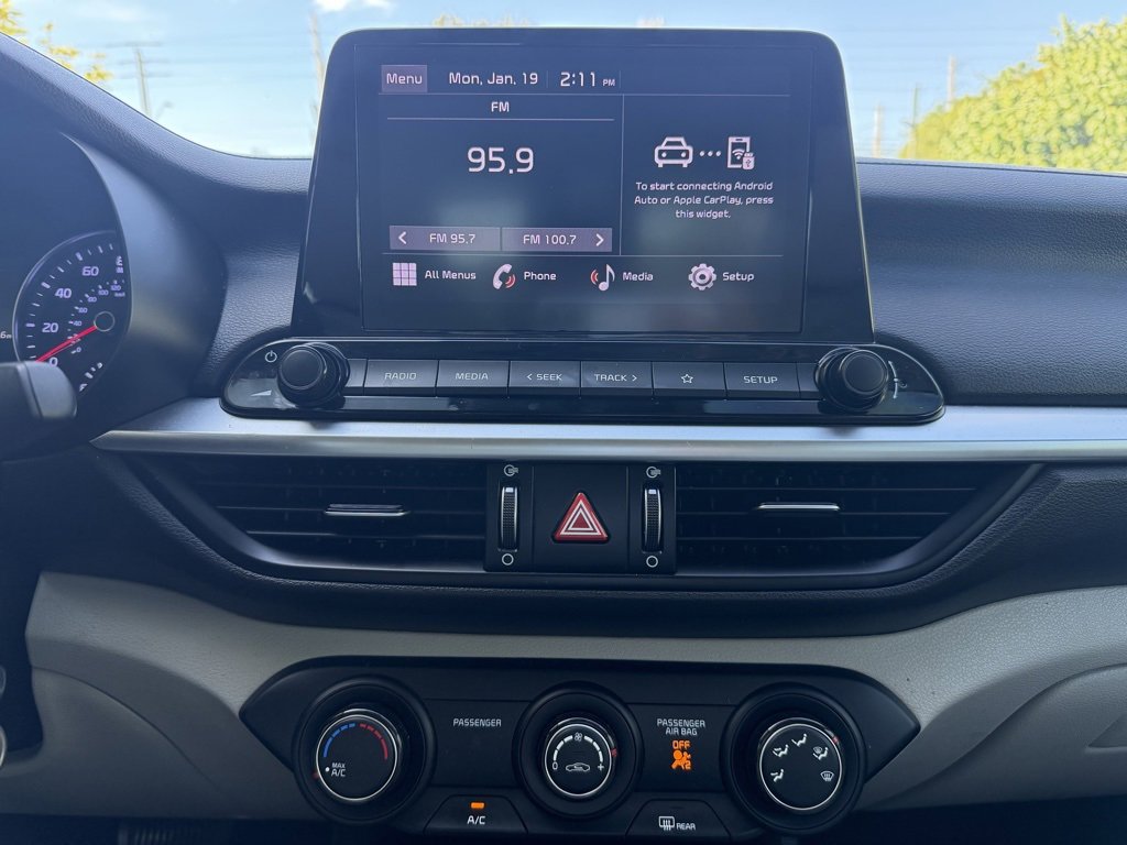 Used 2022 Kia Forte LXS image 17