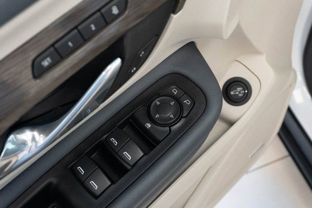 Used 2023 GMC Terrain Denali image 17