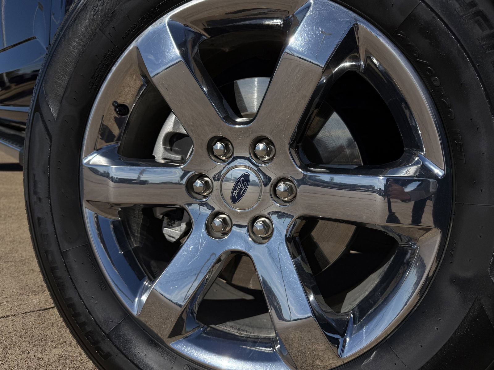 Used 2023 Ford F150 Lariat w/ Trailer Tow Package image 11