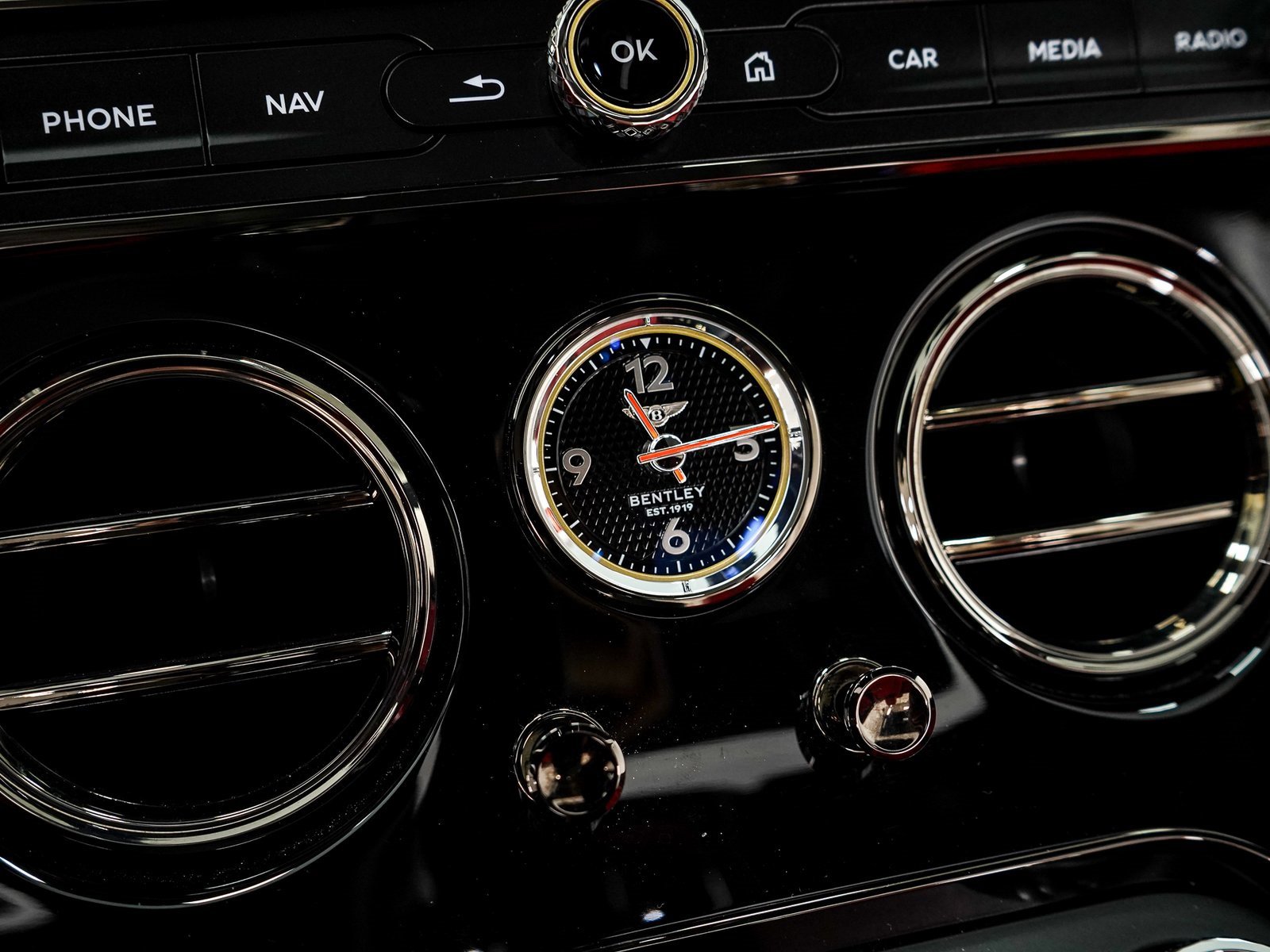 New 2025 Bentley Continental GT Speed image 38