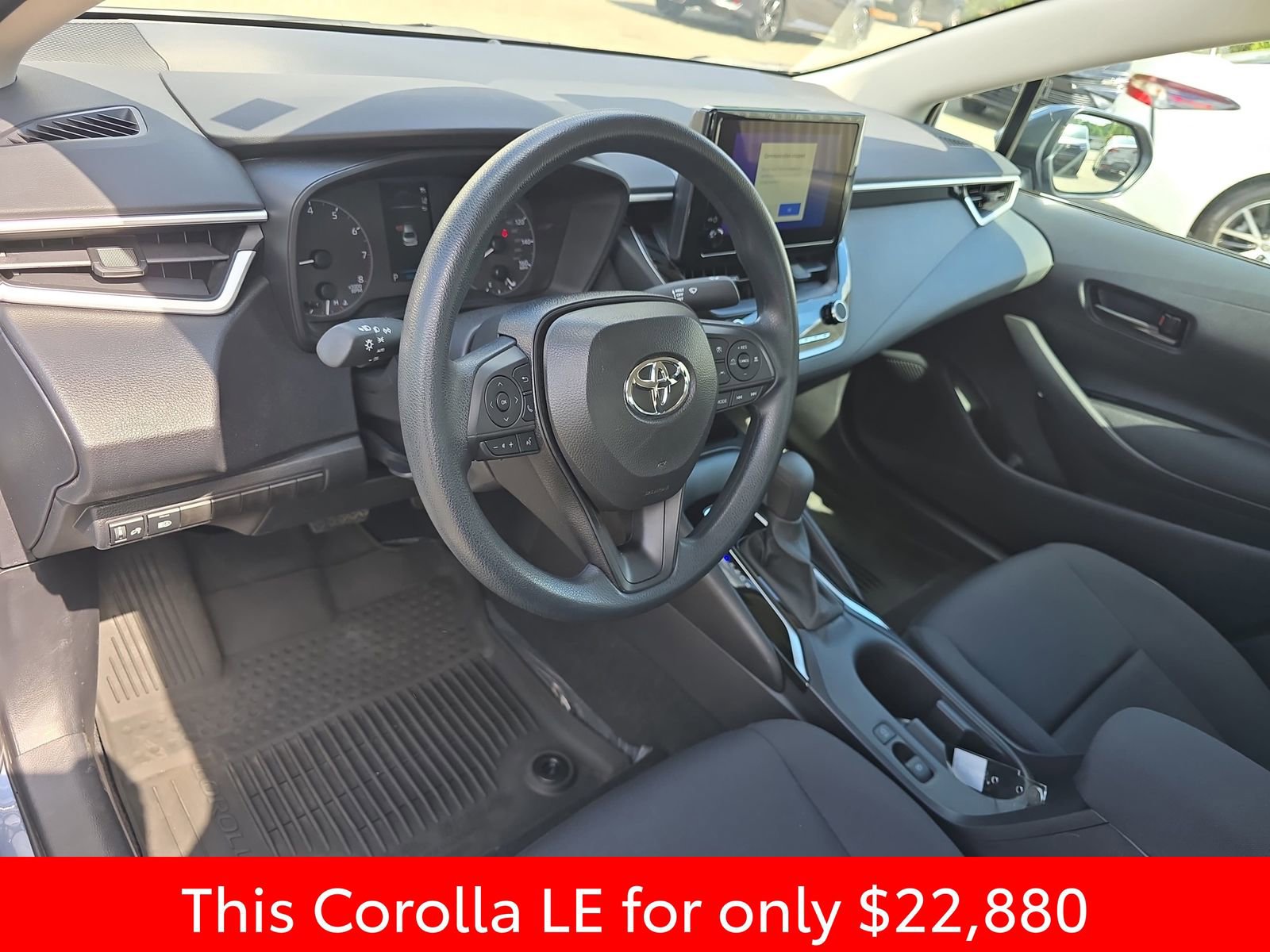 Used 2025 Toyota Corolla LE w/ Convenience Package image 21