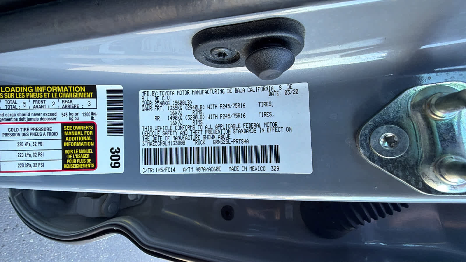 Used 2020 Toyota Tacoma SR5 RWD image 30