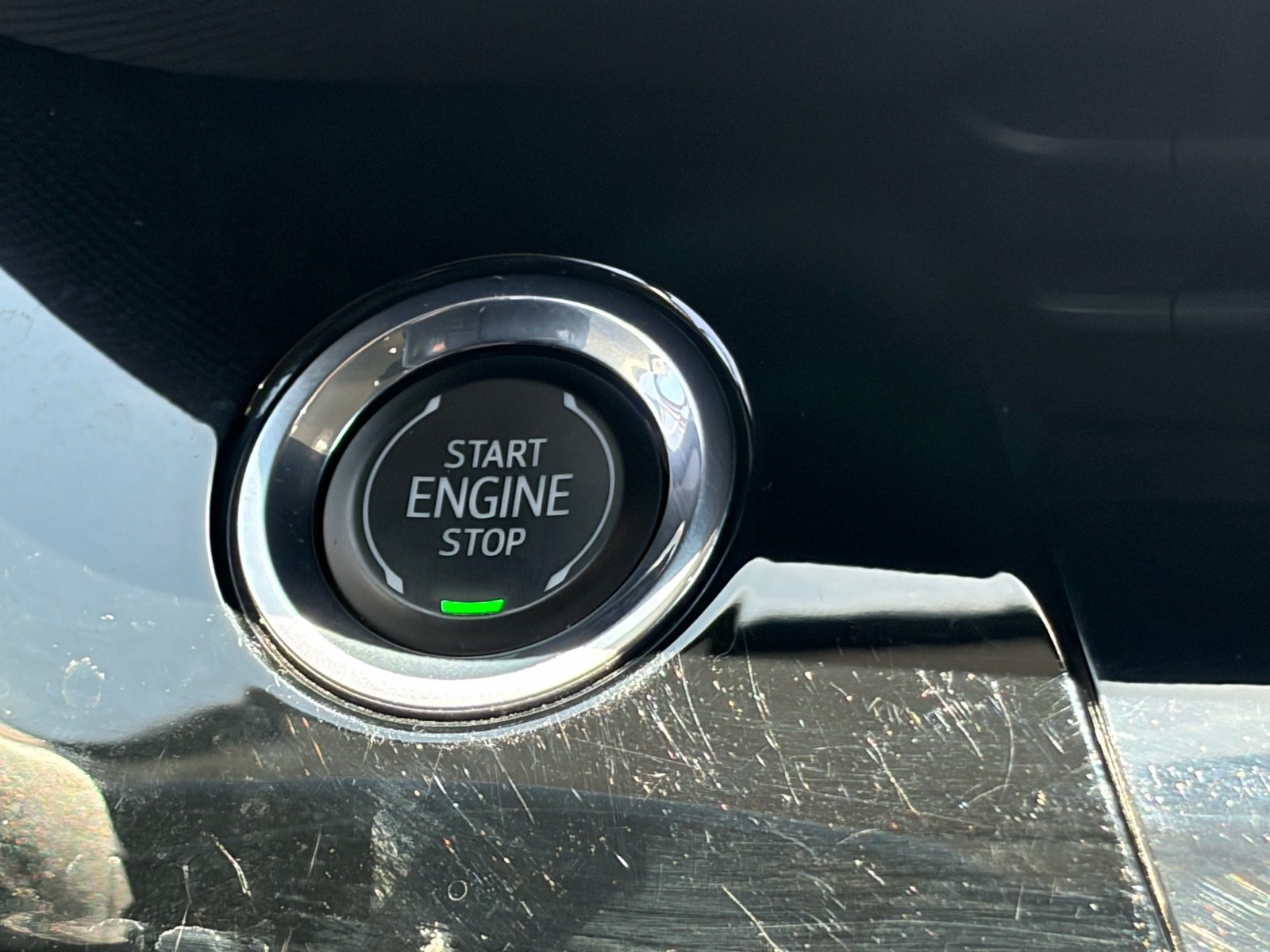 Used 2025 Buick Envision Preferred AWD/4WD image 23