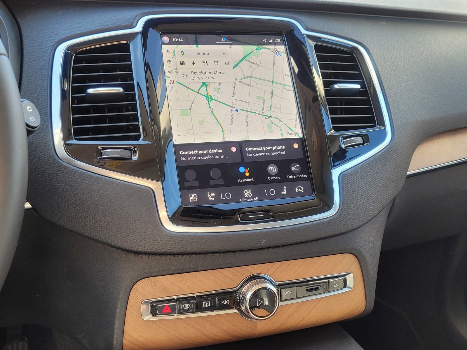 Certified 2023 Volvo XC90 T8 Plus w/ Protection Package Premier image 25