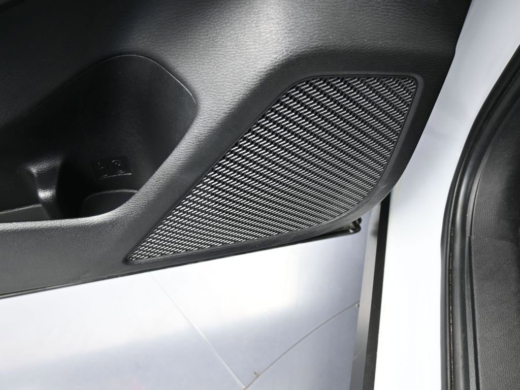 Used 2023 Mitsubishi Outlander ES image 14