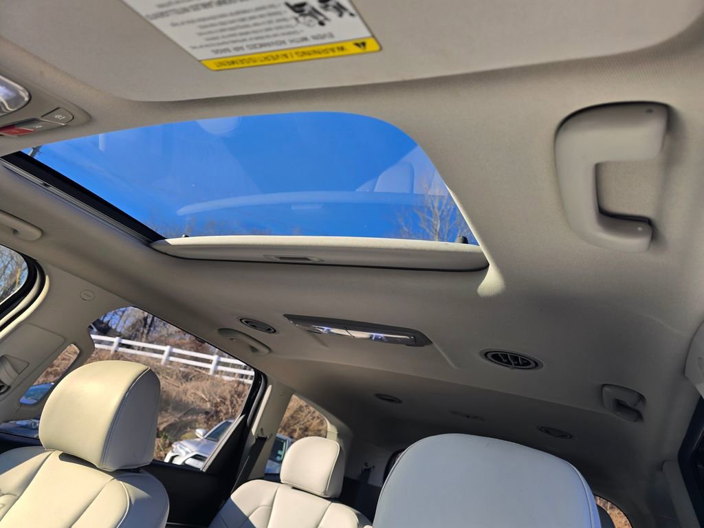 Used 2023 Kia Telluride S w/ S Sunroof Package image 12