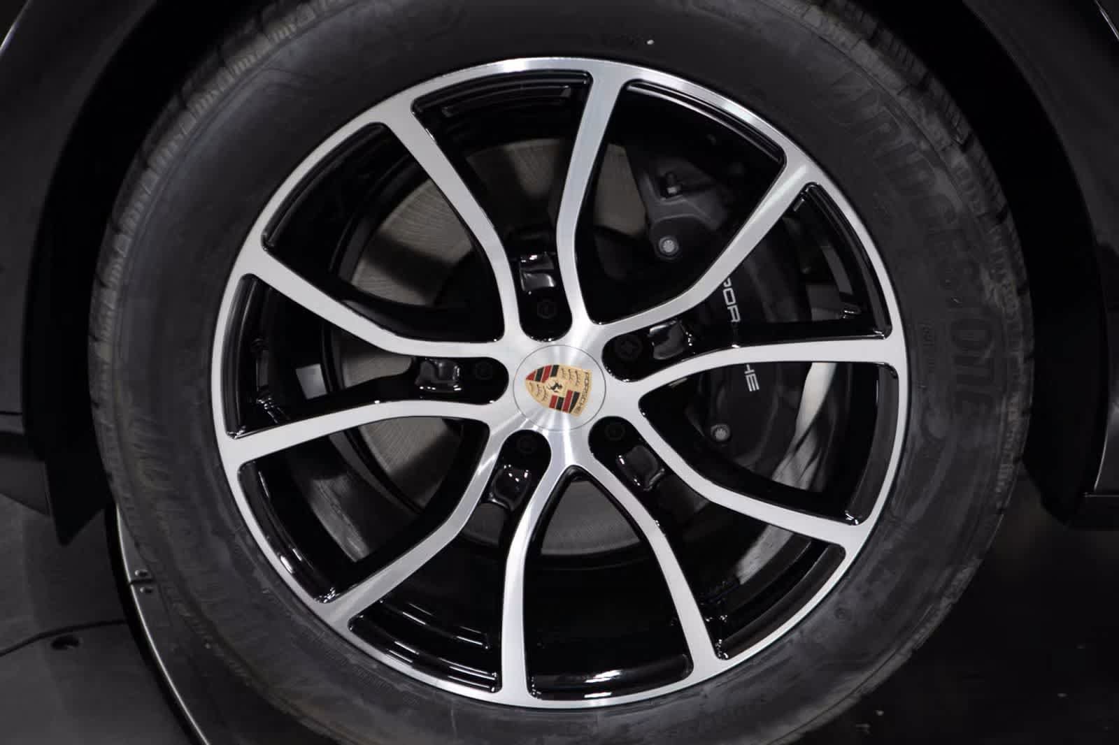 Certified 2026 Porsche Cayenne Coupe AWD/4WD image 11
