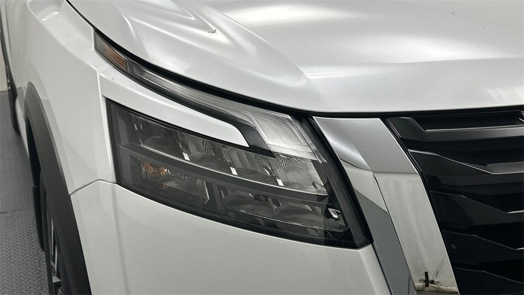 New 2025 Nissan Pathfinder Platinum w/ Cargo Package image 26