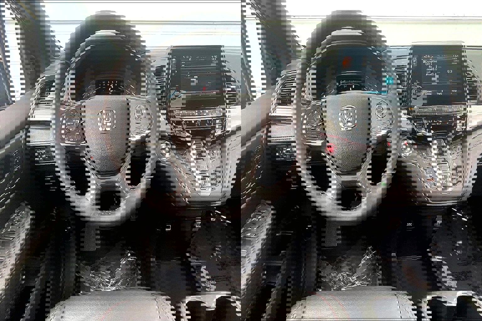 Used 2023 Honda Odyssey Sport image 6