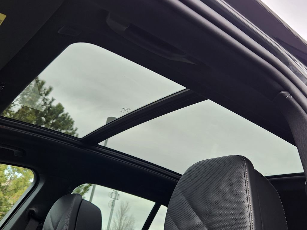 New 2026 BMW X5 xDrive50e w/ Climate Comfort Package AWD/4WD image 19