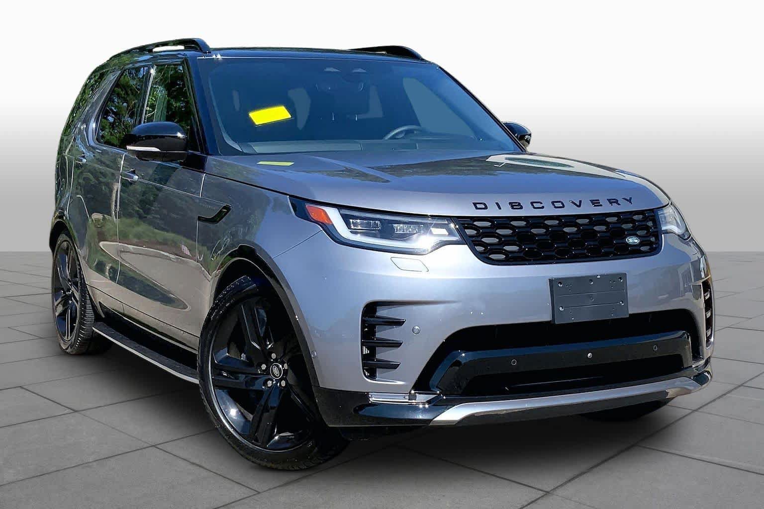 Used 2025 Land Rover Discovery Dynamic SE AWD/4WD image 3