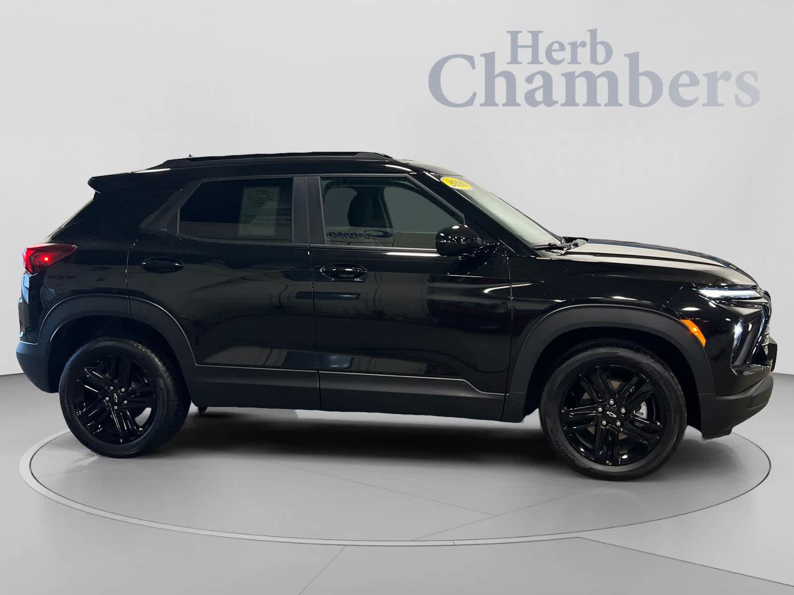 Used 2026 Chevrolet TrailBlazer LT w/ Convenience Package AWD/4WD image 5
