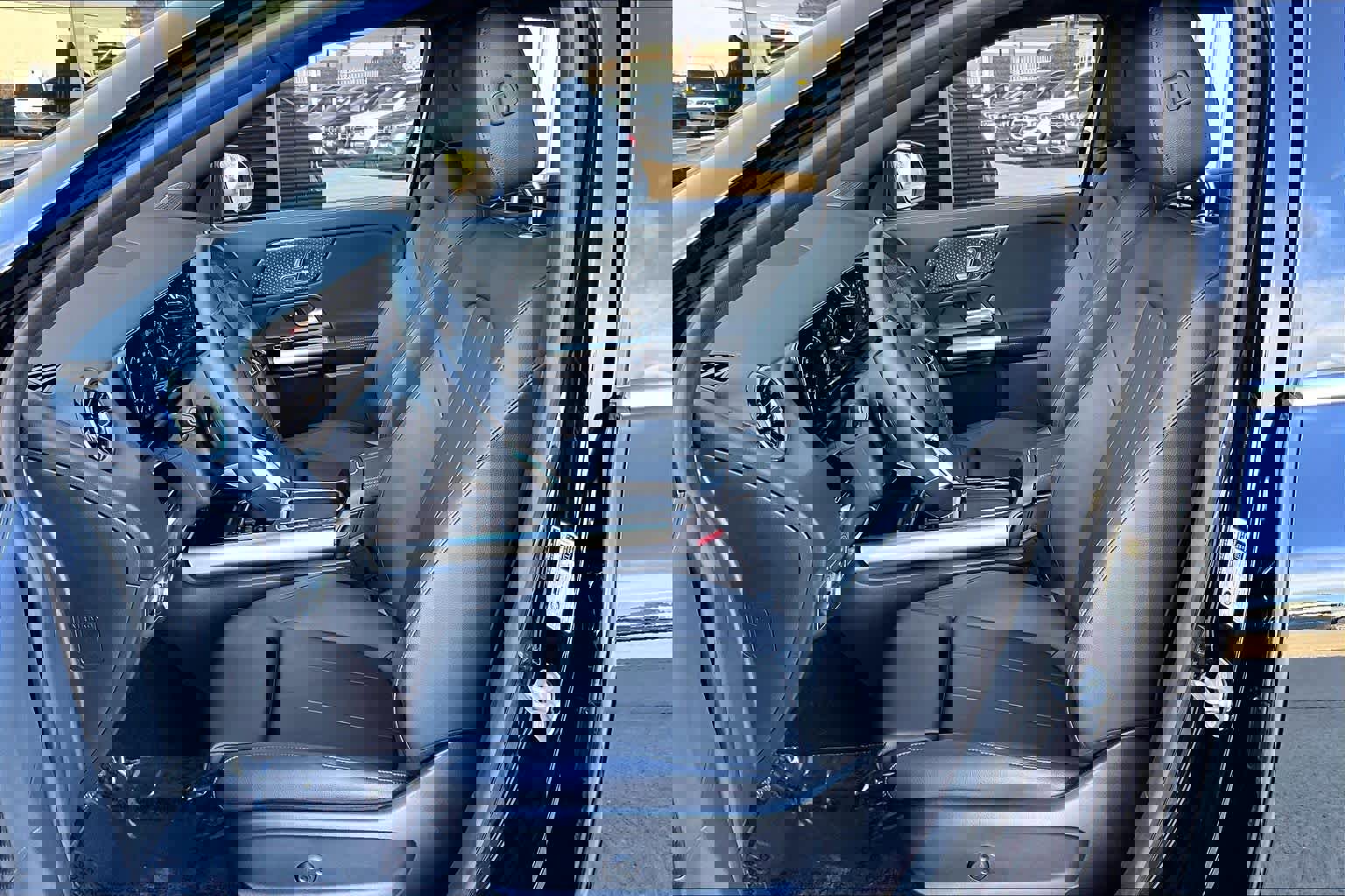 Used 2025 Mercedes-Benz GLA 250 image 7