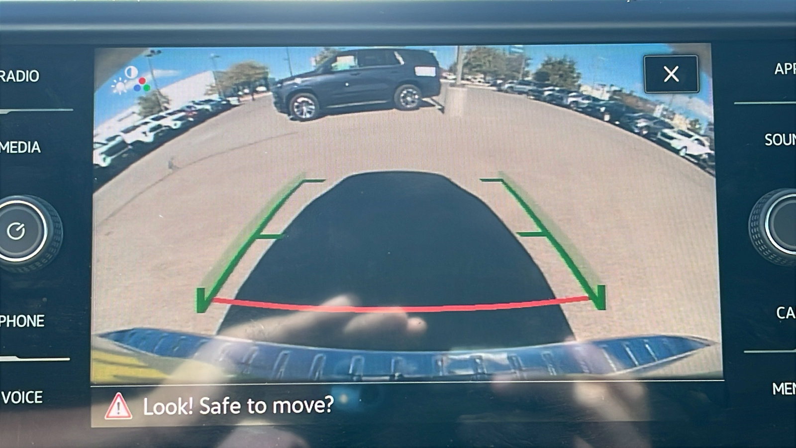 Used 2023 Volkswagen Taos SE image 22