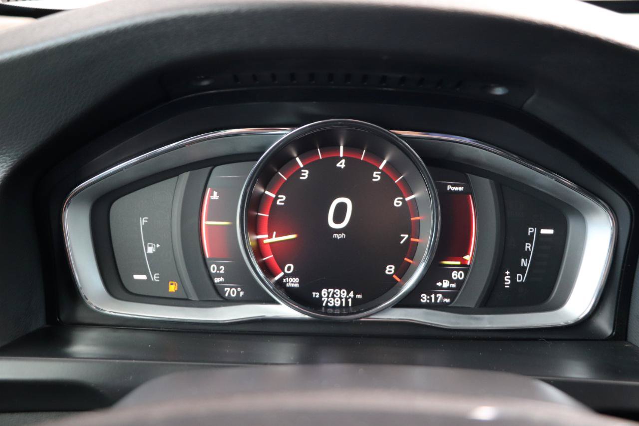 Used 2018 Volvo V60 T5 Cross Country w/ Convenience Package AWD/4WD image 12