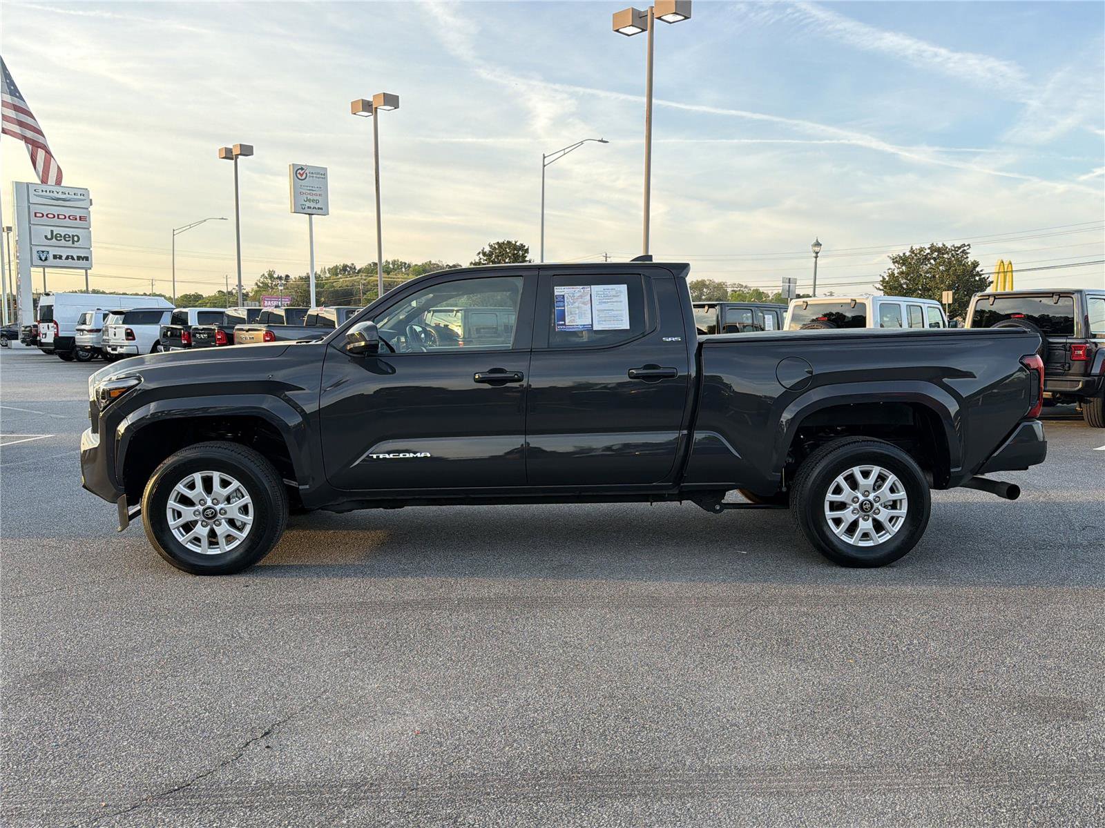 Used 2024 Toyota Tacoma SR5 image 8