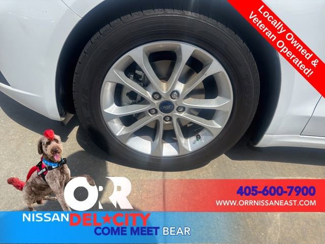 Used 2019 Ford Fusion SE FWD image 9