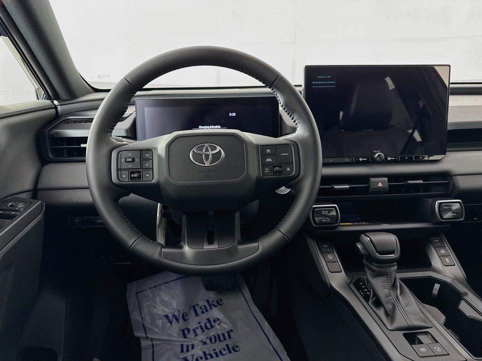 New 2026 Toyota RAV4 XSE AWD/4WD image 32