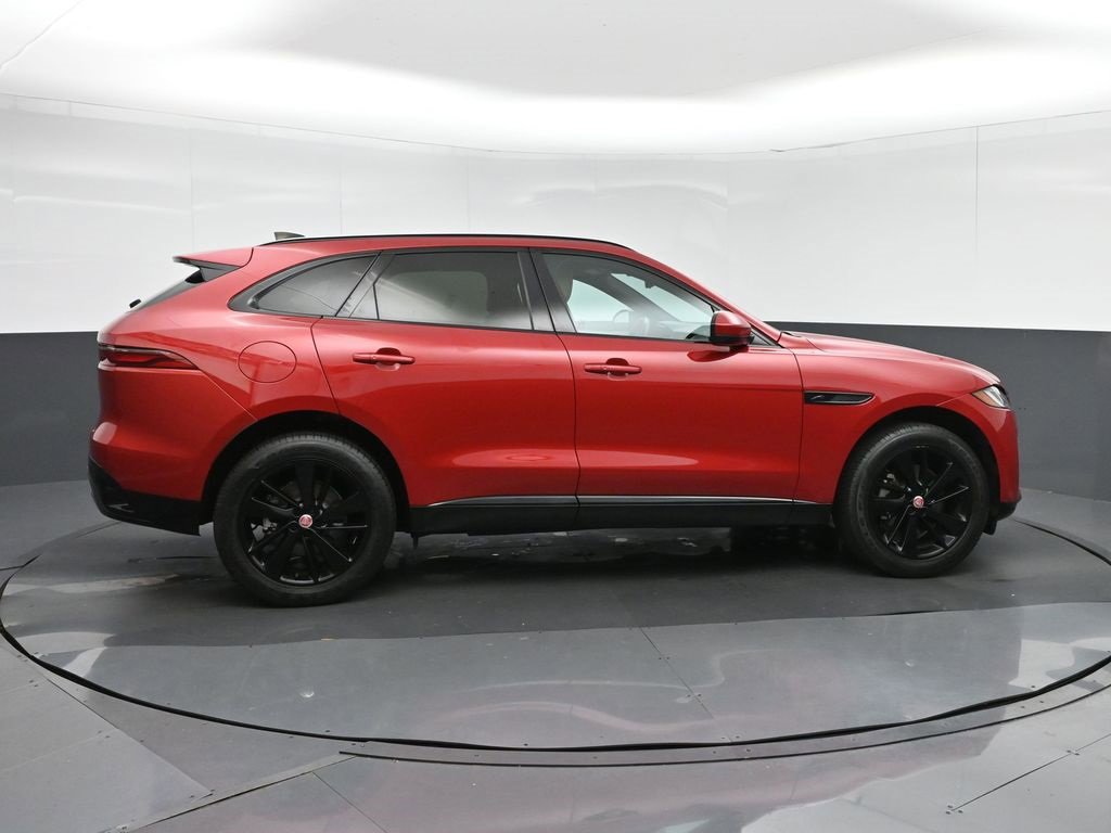 Used 2023 Jaguar F-PACE S image 8