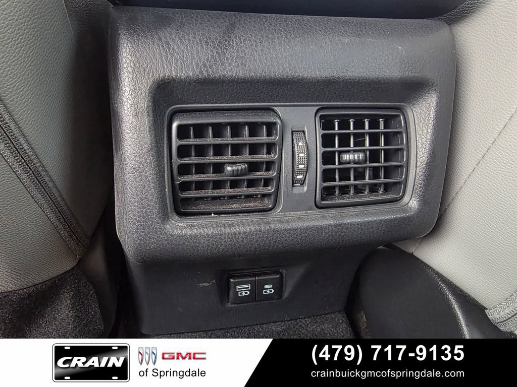 Used 2025 Toyota Camry SE FWD image 24