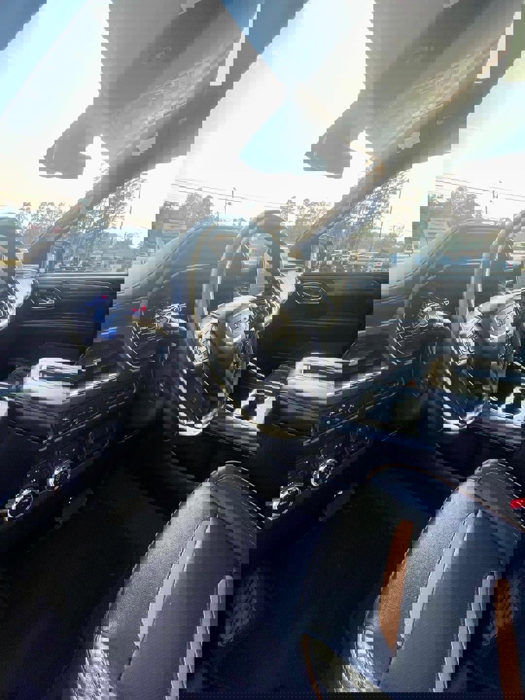 Used 2023 GMC Yukon AT4 w/ Max Trailering Package image 9