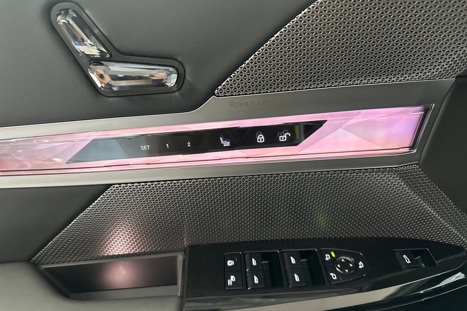 Used 2026 BMW i7 eDrive50 w/ M Sport Package image 14