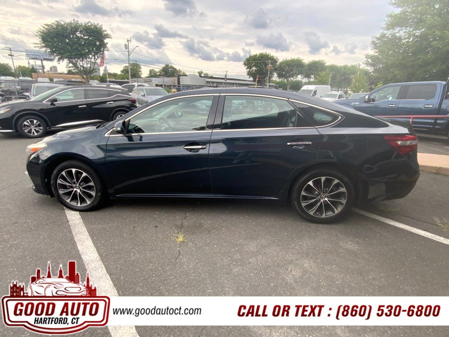 Used 2018 Toyota Avalon XLE FWD image 8