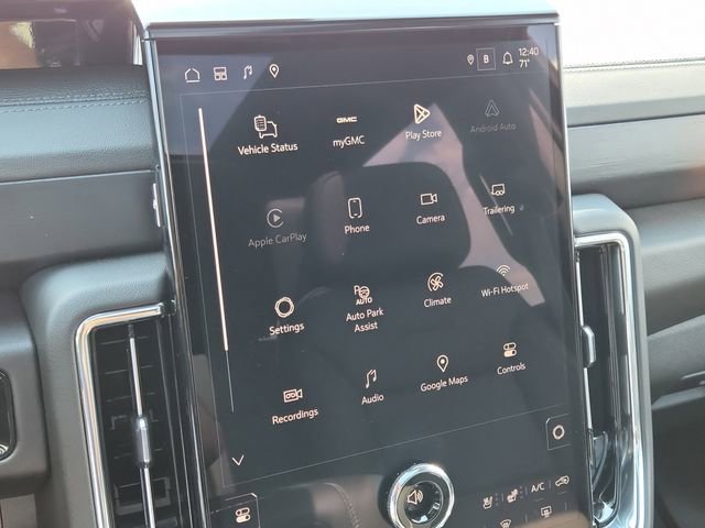 Used 2026 GMC Yukon Denali w/ Advanced Technology Package image 14