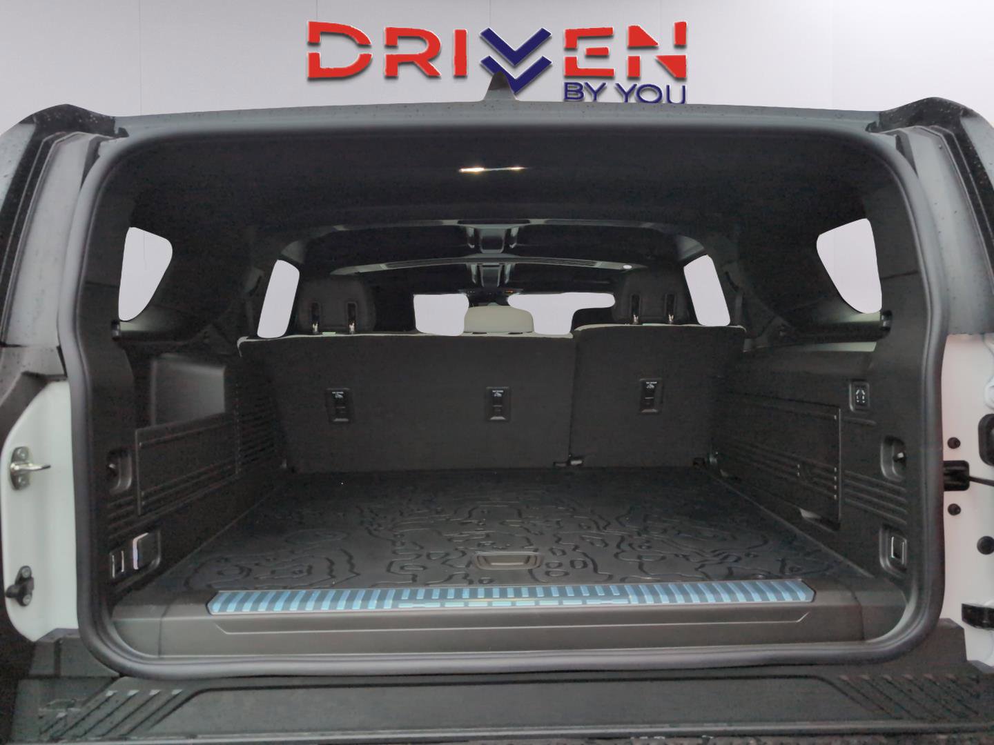 New 2025 GMC Hummer EV 2X image 30